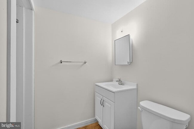 Building Photo - 3512 Lancaster Ave