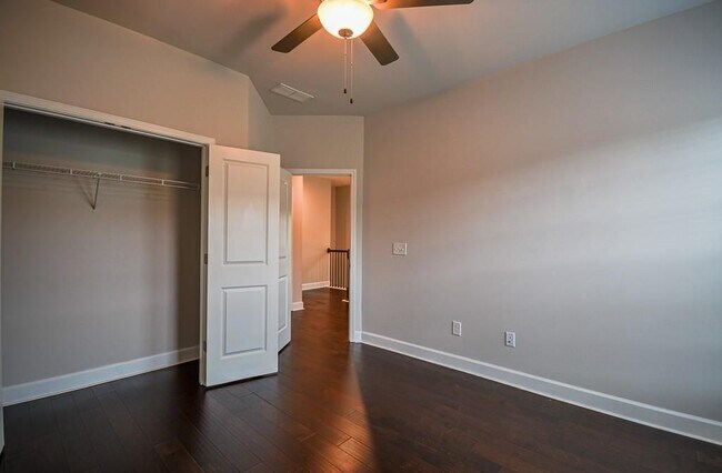 Building Photo - 845 Atwood Ln