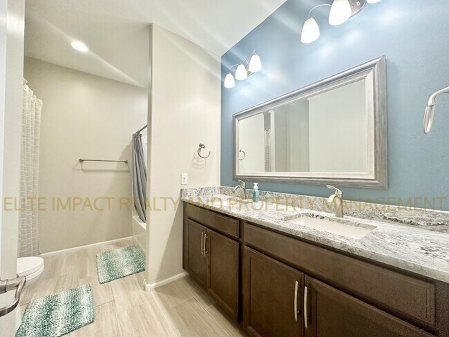 Building Photo - 9814 E Miller Peak Trl