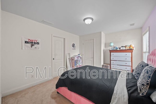 Building Photo - 669 Sportsman Ln