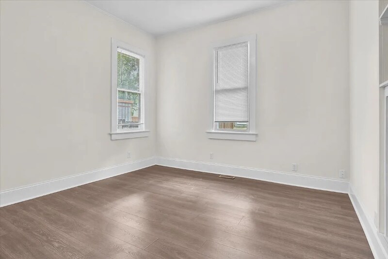 Building Photo - 103 N 13th St