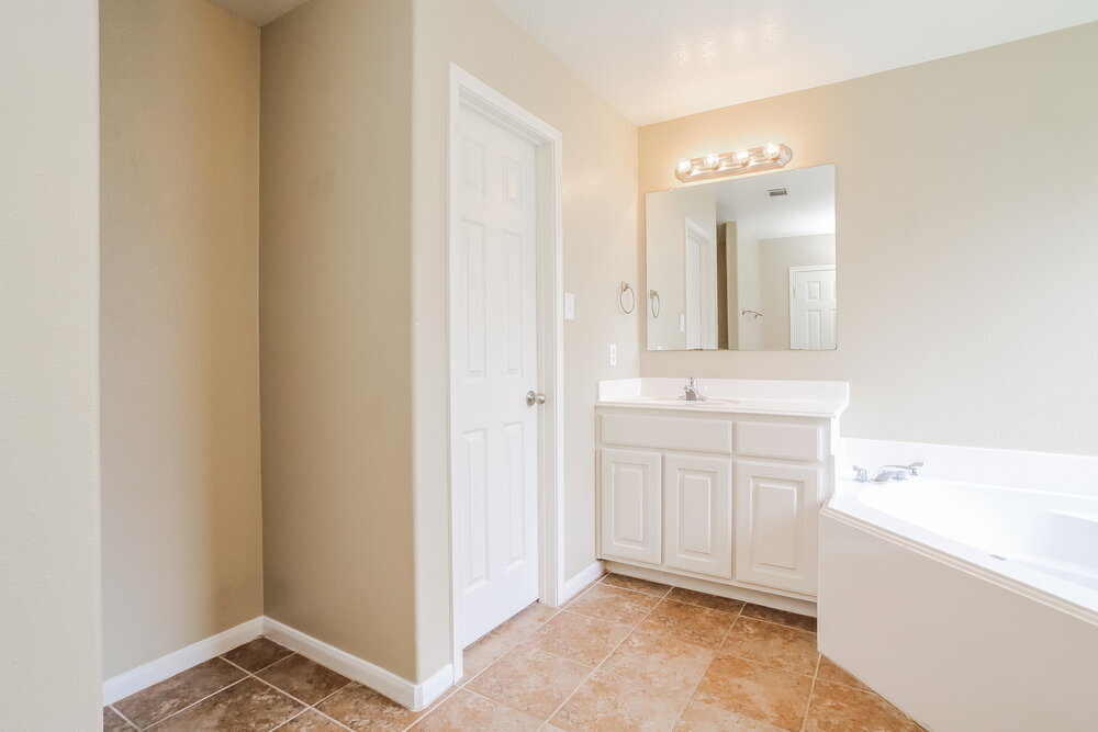 Building Photo - 29114 Red River Loop