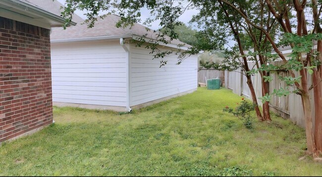 Building Photo - 3815 Sapling Trail Ct