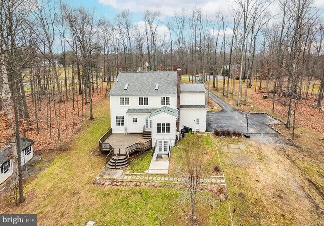 Building Photo - 36767 Pelham Ct