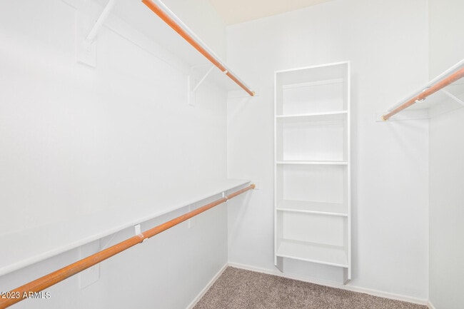 Building Photo - 2390 W Sleepy Ranch Rd