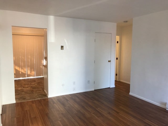 Living Room - 345 SE 81st Ave