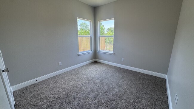 Building Photo - 3209 Bourland St