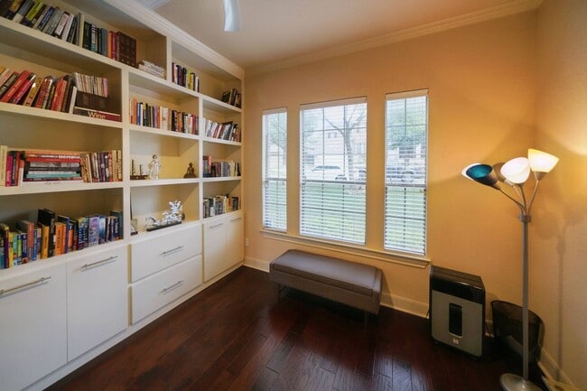 Building Photo - Executive Style Home Now Available in Ston...