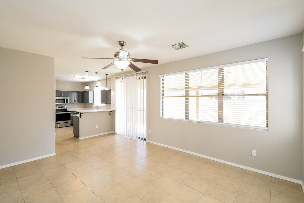 Building Photo - 8935 E Capri Ave