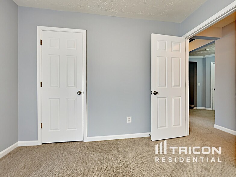 Building Photo - 1586 Thornwick Trace