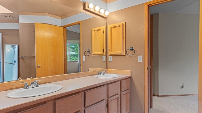 Building Photo - 24609 SE 45th Way