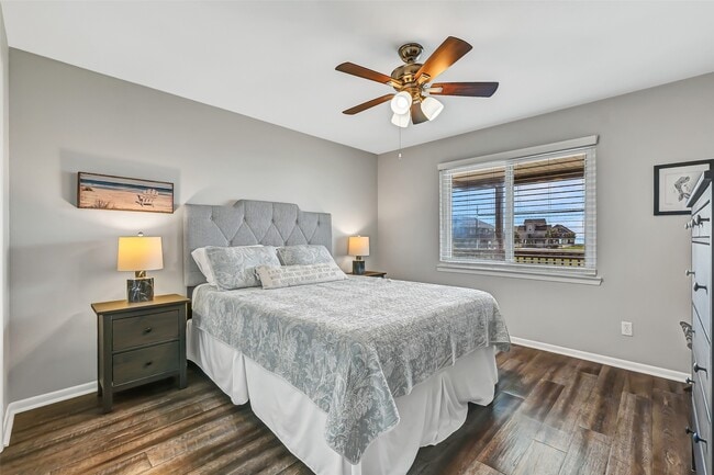 Building Photo - 21600 Zachary Dr