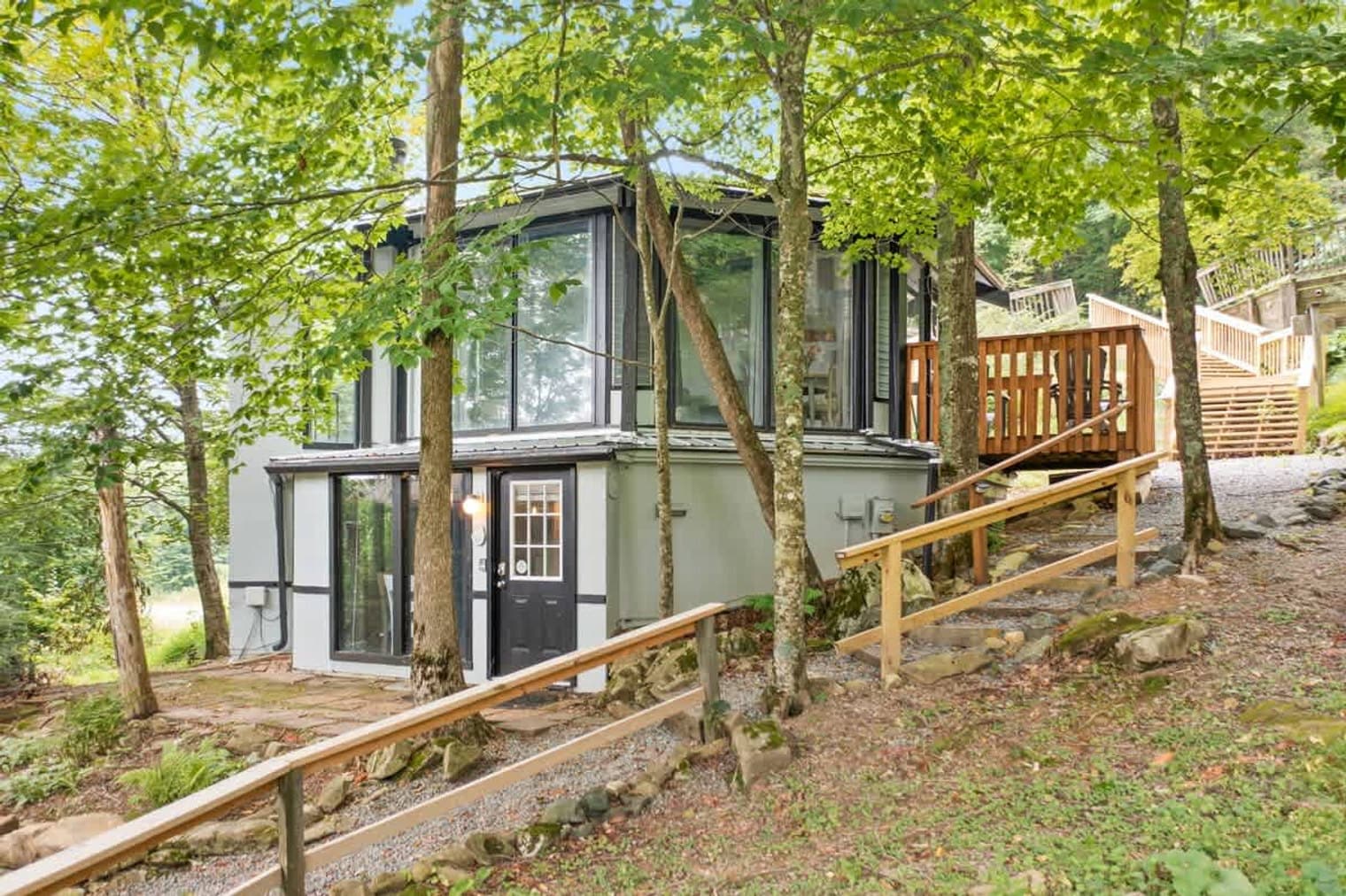 Building Photo - 520 Briarcliff Rd