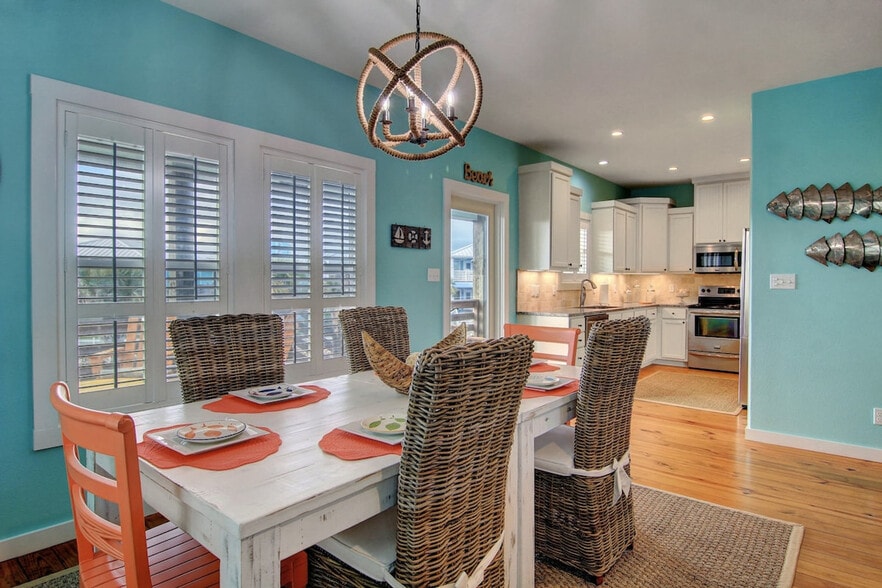 Building Photo - 395 Paradise Pointe Dr