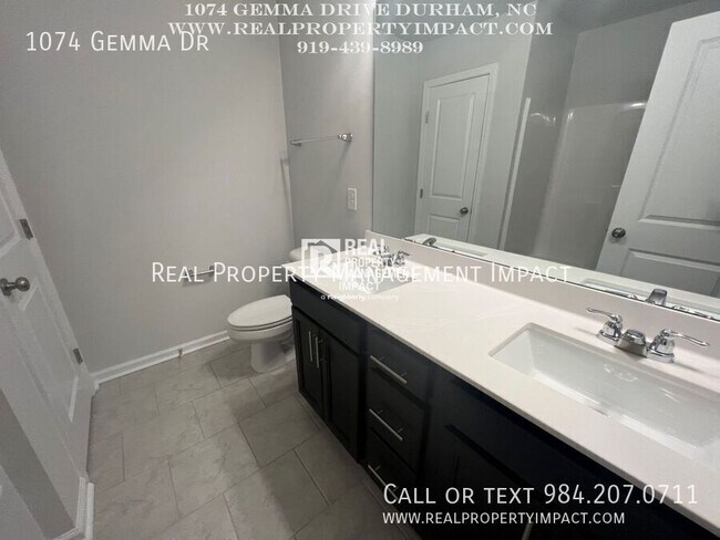 Building Photo - 1074 Gemma Dr