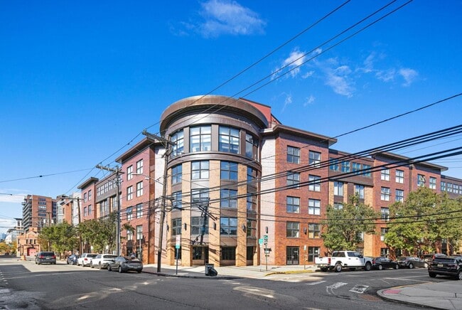 Building Photo - 70 ADAMS St