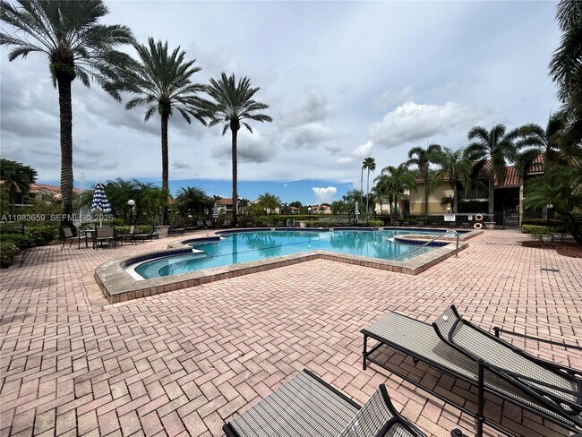 Building Photo - 1263 SW 46th Ave