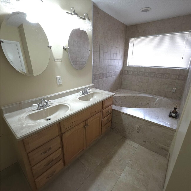 Building Photo - 9959 W Atlantic Blvd