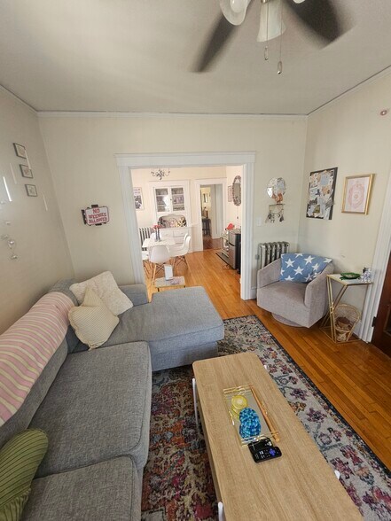 living room looking to dining room - 32 Sunset Rd