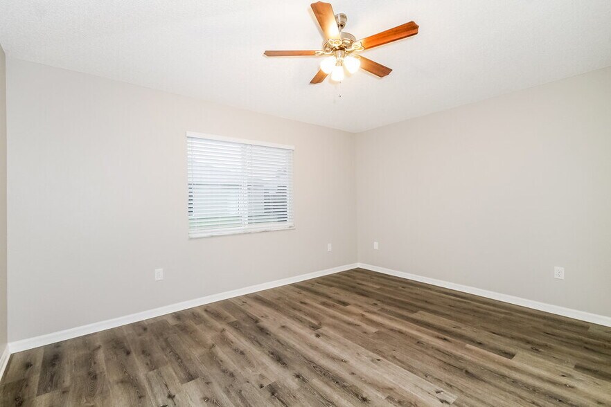 Building Photo - 12102 Buffington Ln