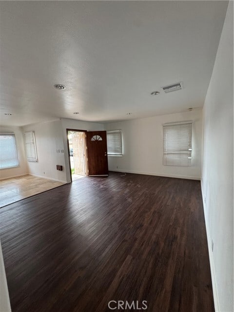 Building Photo - 3833 W 105th St