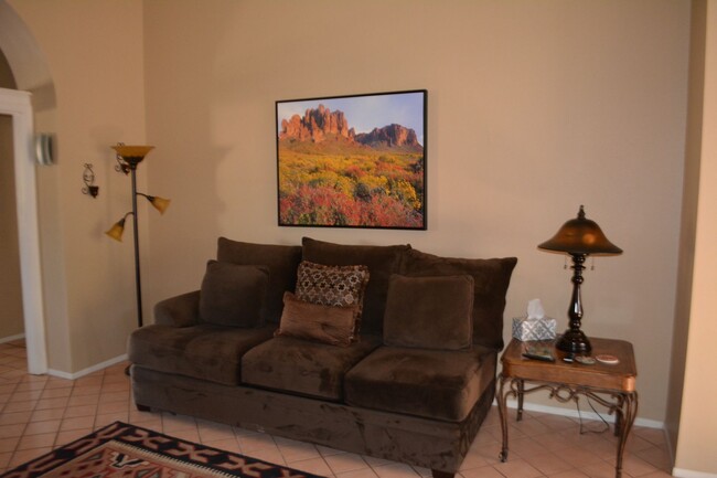Building Photo - Furnished Rental, 55+, Move In Today!