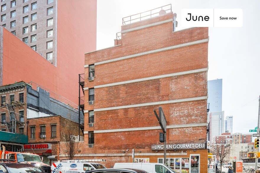 Building Photo - 356 W 39th St