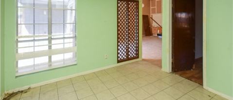 Building Photo - 1622 Memorial Pkwy