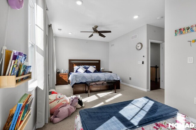 Building Photo - Charming 3BR Townhome in Highland Park