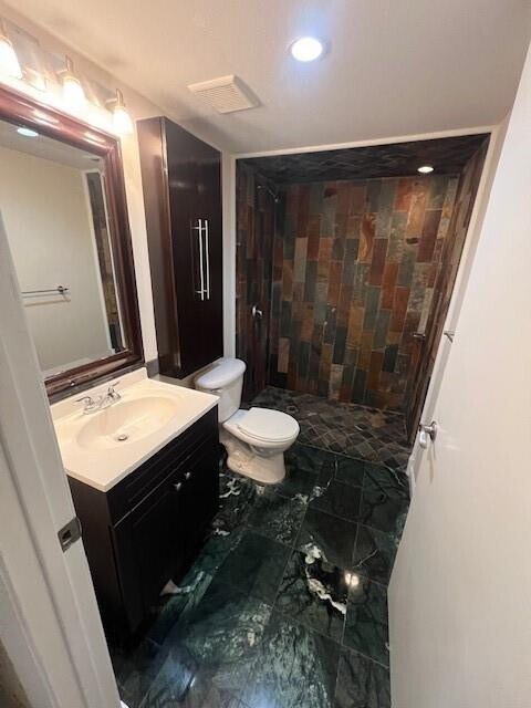 Building Photo - 7630 Westwood Dr