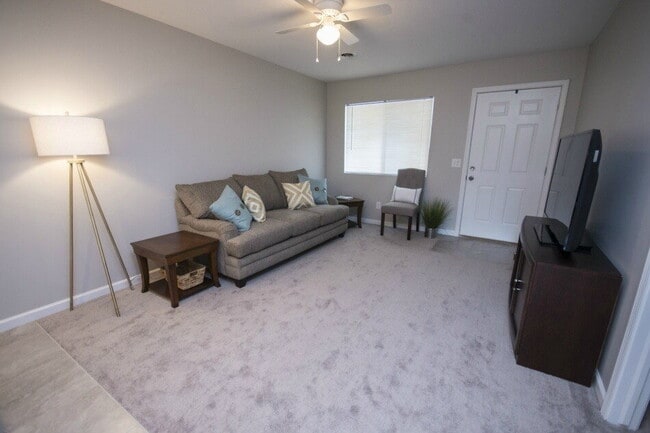 Building Photo - Stunning 2 Bedroom Duplex Rental on Gerald Ct - $1150/ Month