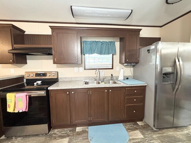 Building Photo - 2536 Blue Marlin St SW