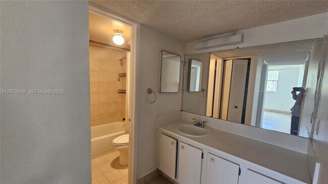 Building Photo - 8000 SW 149th Ave