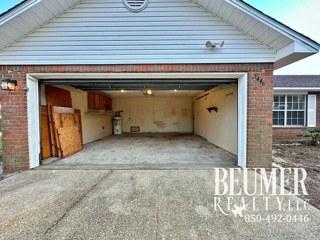 Building Photo - Lakefront Living Minutes to NAS & Perdido ...