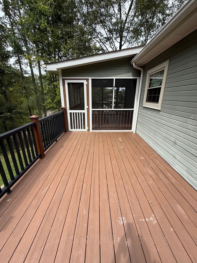 Building Photo - Rancher Home for Rent in Soddy Daisy