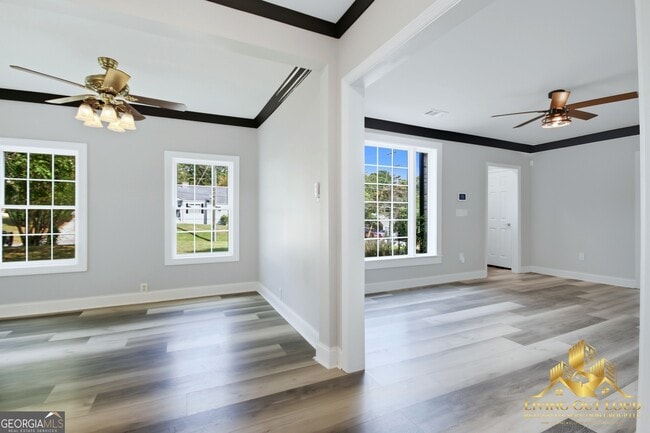 Building Photo - 1439 Westridge Rd SW