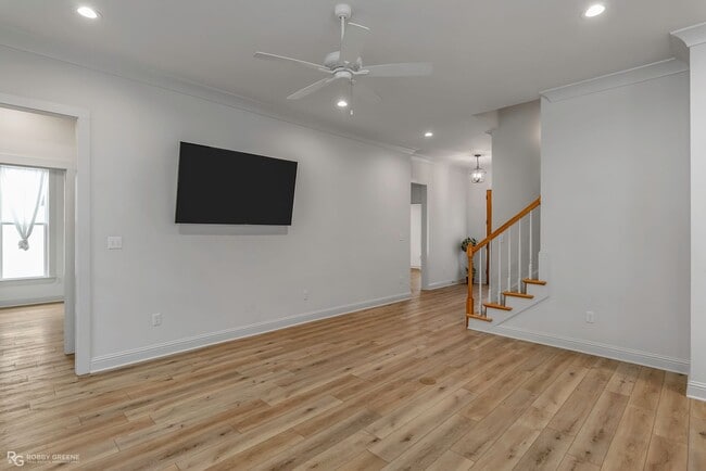 Building Photo - Gorgeous 3 bed 3 bath home for lease | Nor...