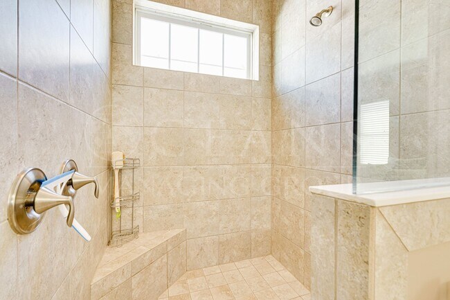 Building Photo - Welcome to Coastal Living at its Finest!