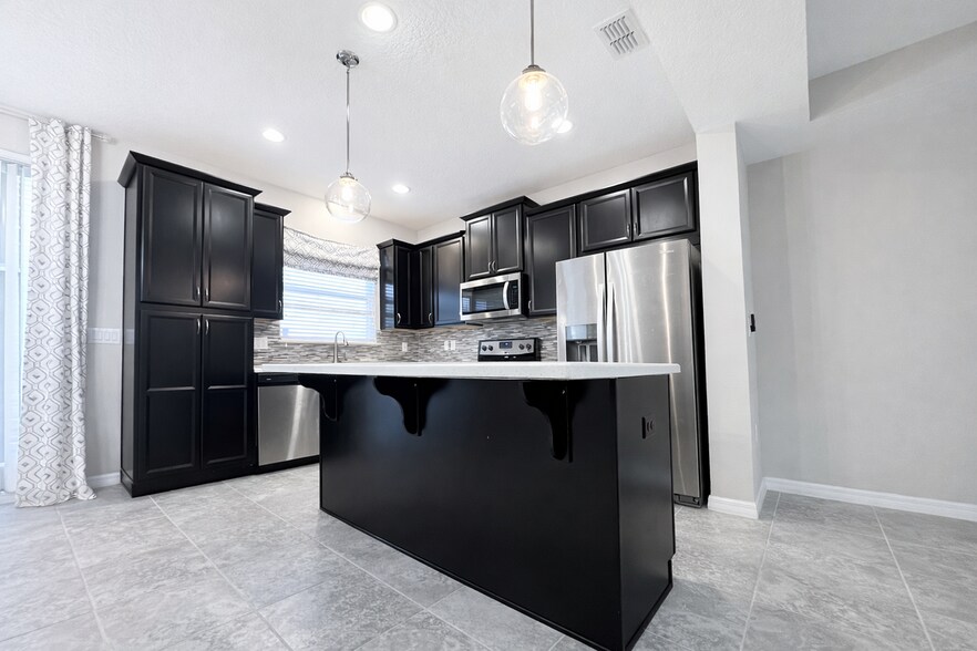 Building Photo - 3749 BRIGHTON PARK Cir