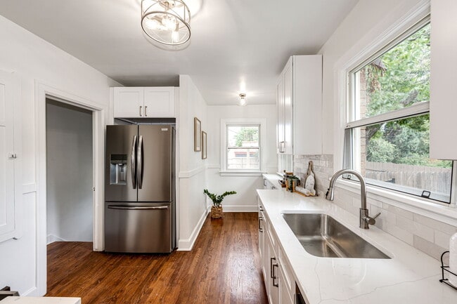 Building Photo - 3784 Quitman St