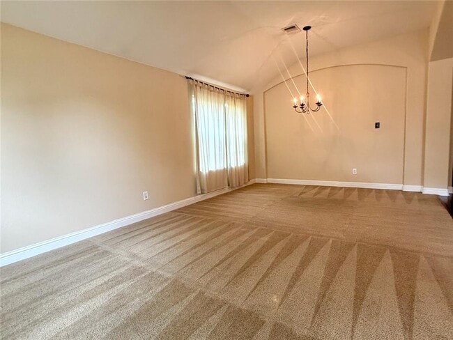 Building Photo - 718 Ann Taylor Dr