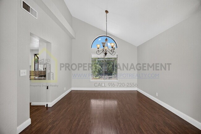 Building Photo - Spacious 4-Bedroom Retreat with 2.5 Baths
