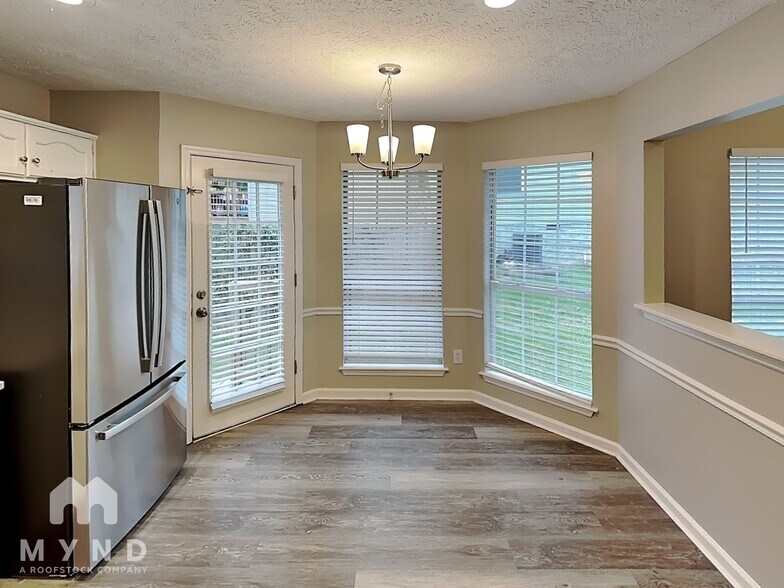 Building Photo - 308 Pine Ridge Ln