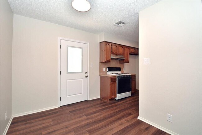 Building Photo - 11314 Walnut Ridge Dr