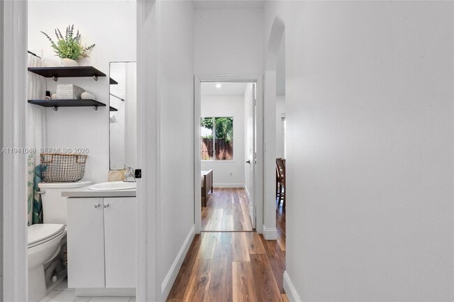 Building Photo - 2630 Dunwoodie Pl