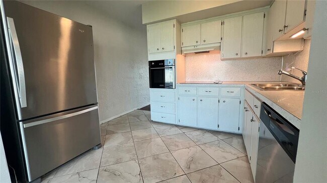 Building Photo - 2454 Australia Way E