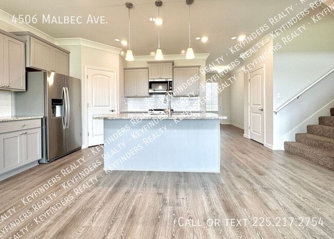 Building Photo - 4506 Malbec Ave