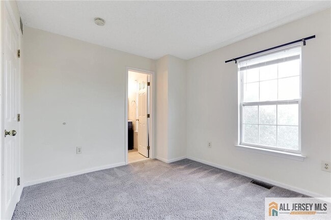 Building Photo - 140 S Barrow Pl