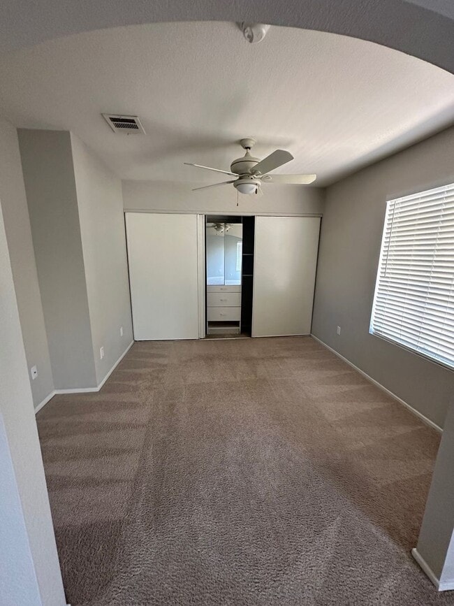 Building Photo - Beautiful 3 Bedroom 2 1/2 Bathrooms 2 Story House! Property Wont Last Long!