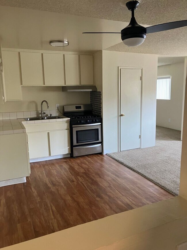 Interior Photo - 1410 W. 260th St.